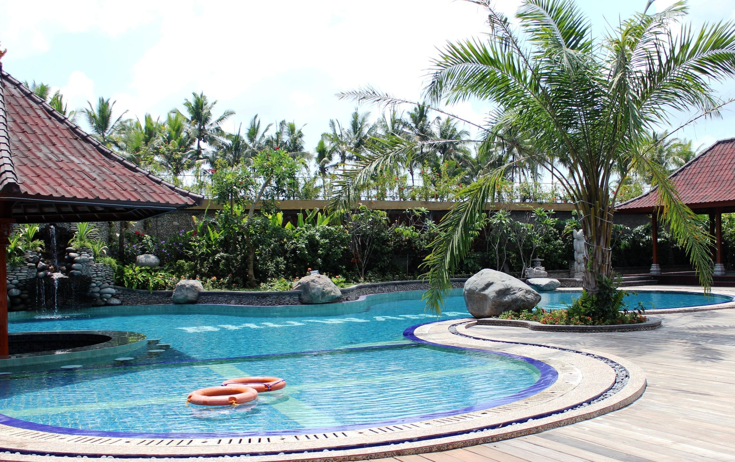 Bhuwana Hotel&farming Hotel