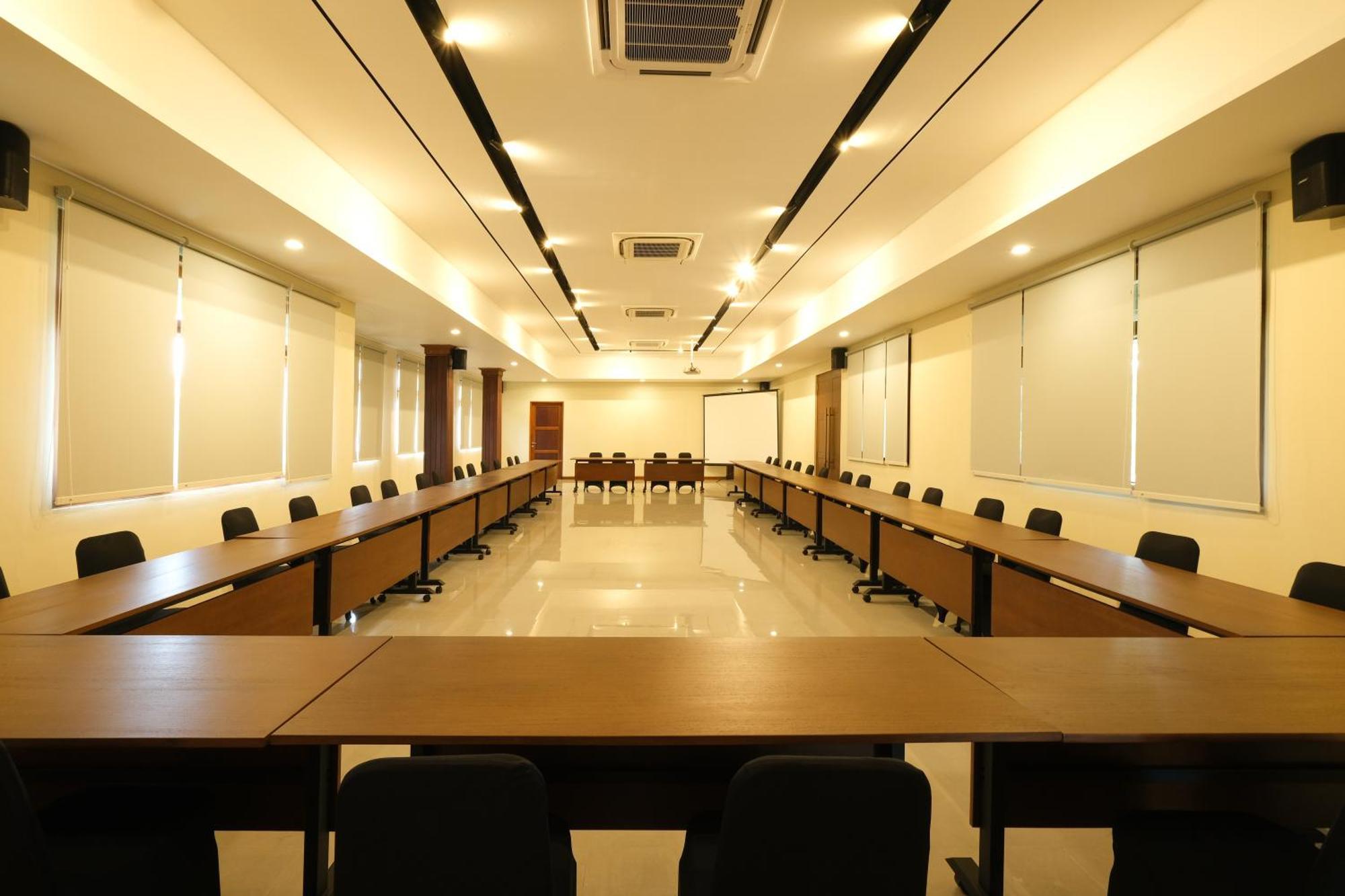 Bhuwana Hotel&farming Hotel
