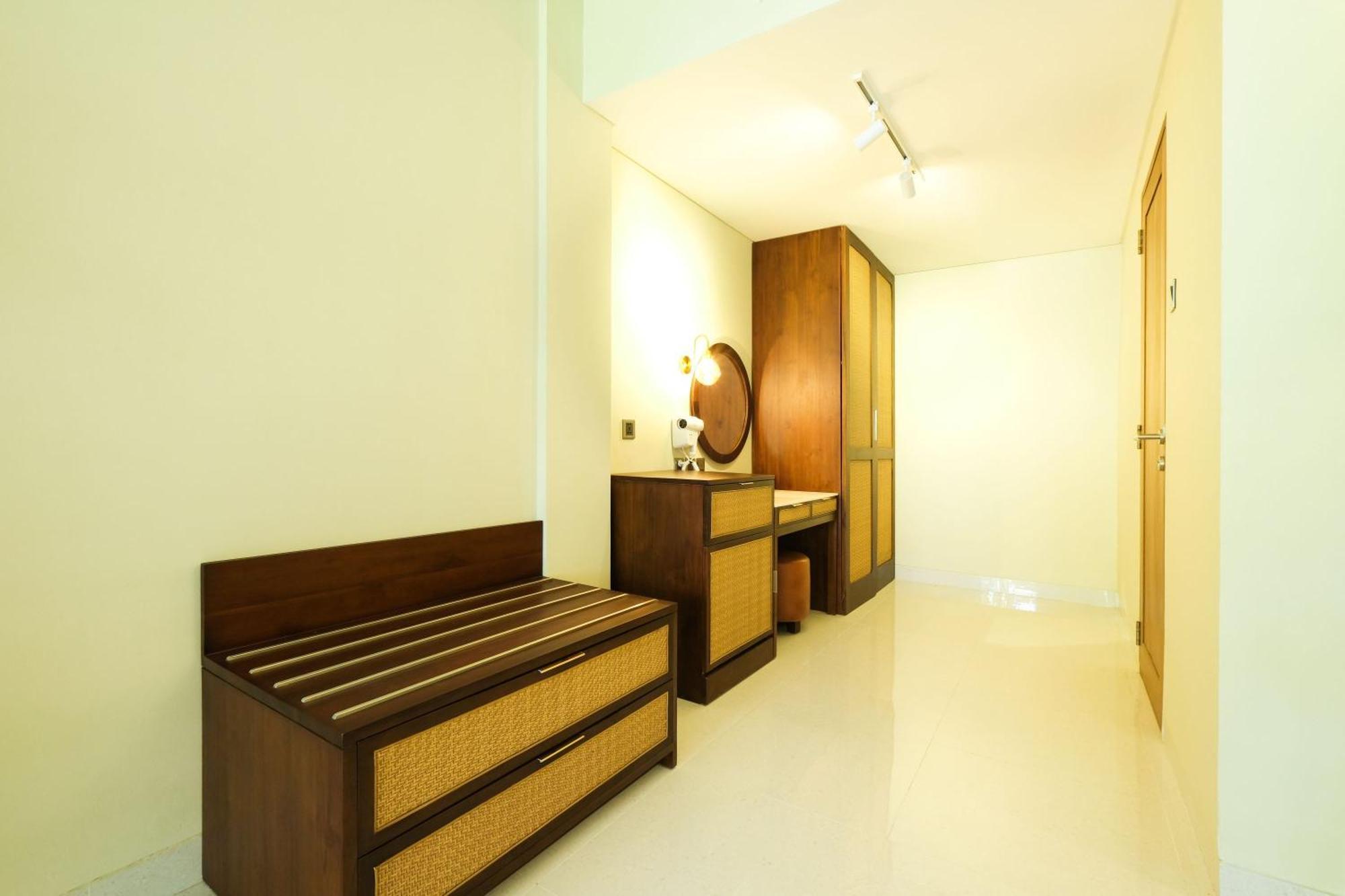 Hotel Bhuwana Hotel&farming